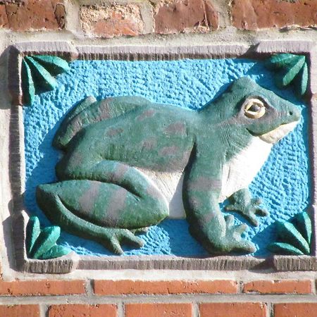 Apartments im Froschhaus mit Frühstücksküchen Friedrichstadt Habitación foto