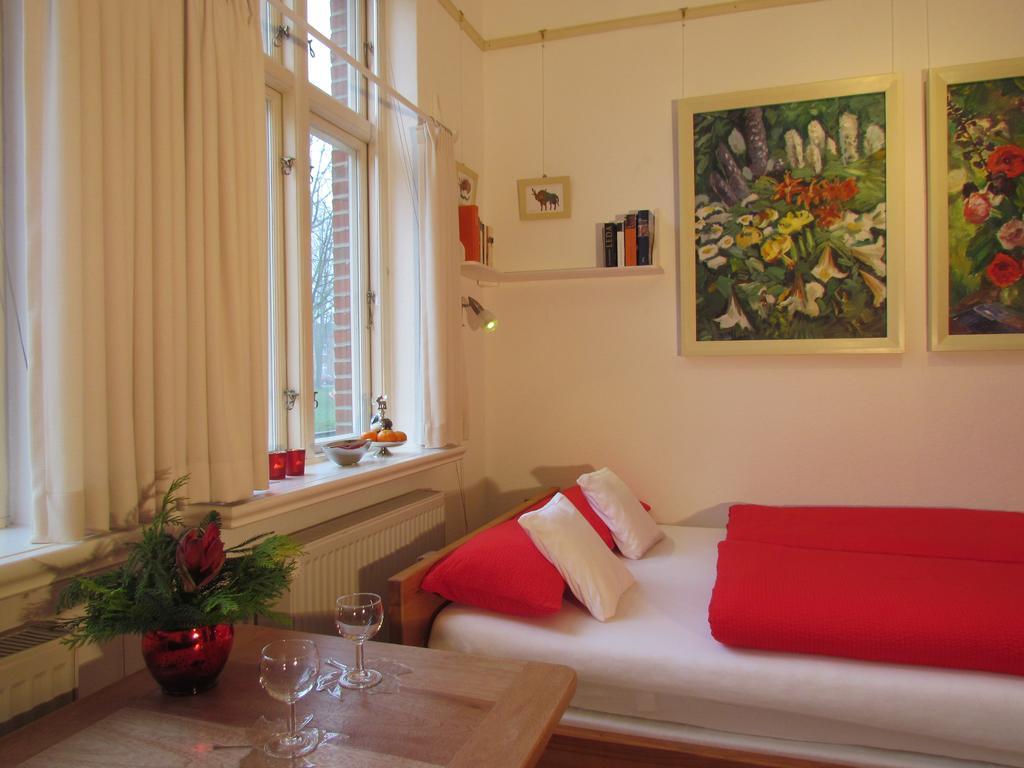 Apartments im Froschhaus mit Frühstücksküchen Friedrichstadt Habitación foto
