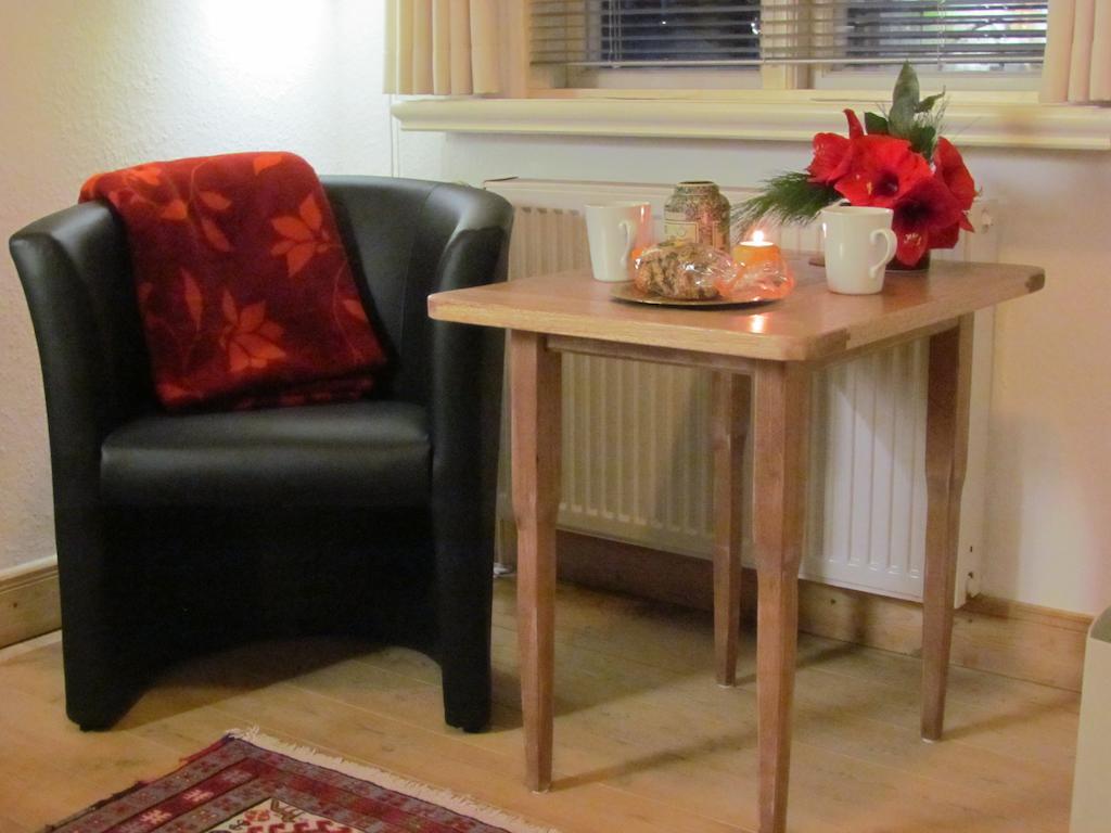 Apartments im Froschhaus mit Frühstücksküchen Friedrichstadt Habitación foto